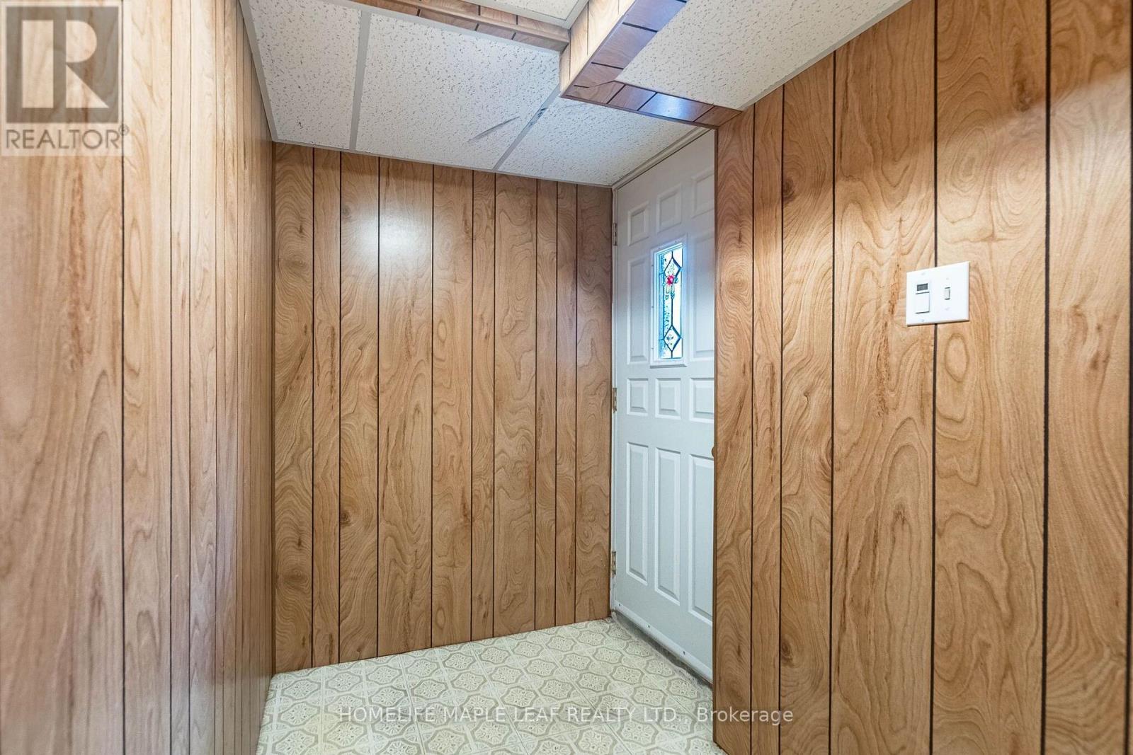 16 Zealand Road, Toronto, Ontario  M9R 3W4 - Photo 22 - W13856212