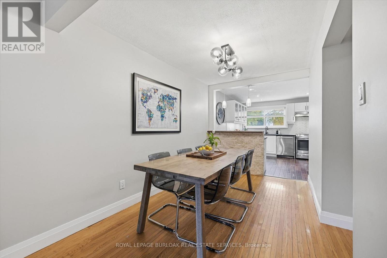 5474 Schueller Crescent, Burlington, Ontario  L7L 3T2 - Photo 10 - W13856224