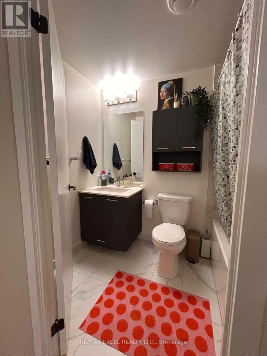 606 - 2300 St. Clair Avenue W, Toronto, Ontario  M6N 0B3 - Photo 3 - W13856232