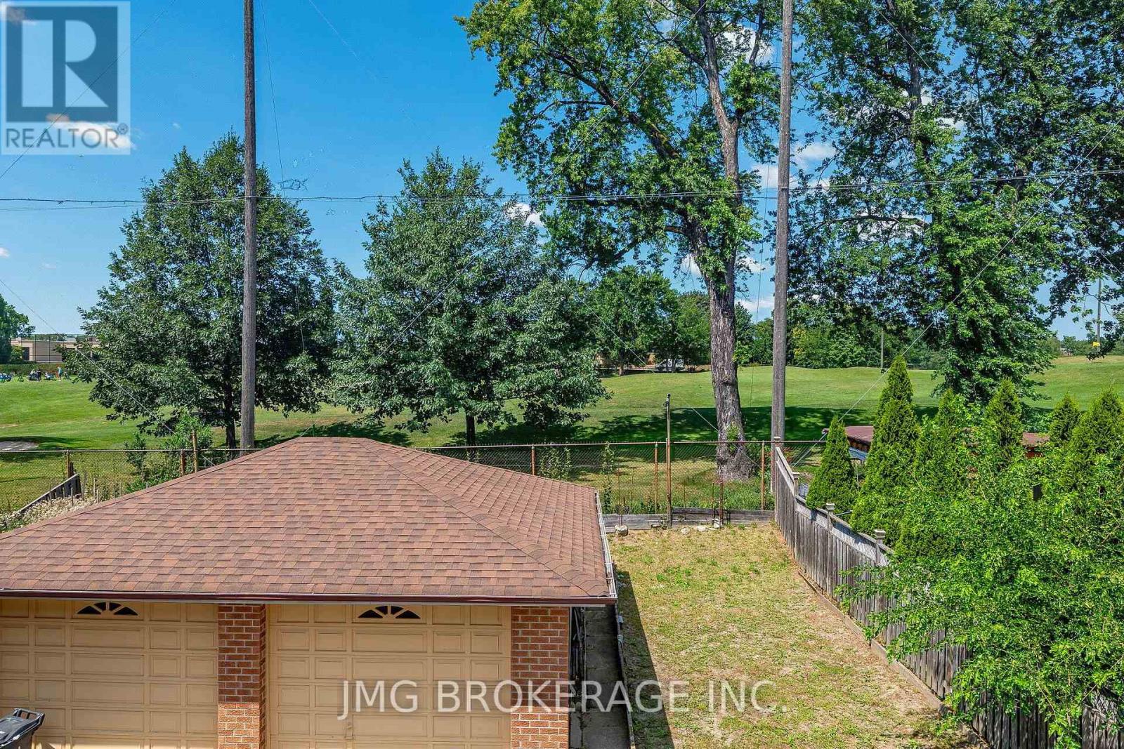 53 Foxrun Avenue, Toronto, Ontario  M3L 1L9 - Photo 2 - W13856298