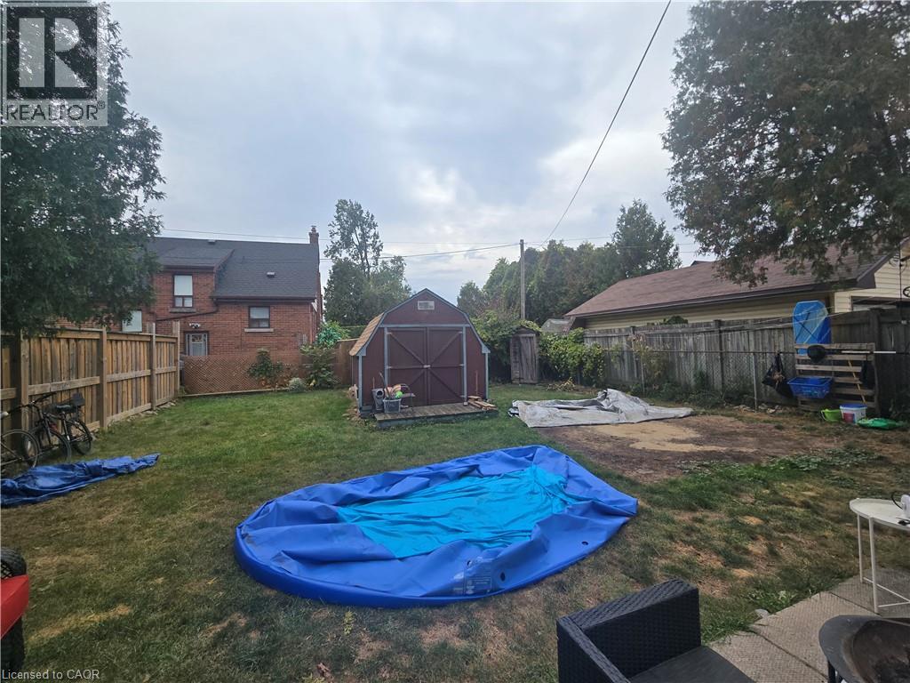 996 QUEENSDALE Avenue E Unit# B