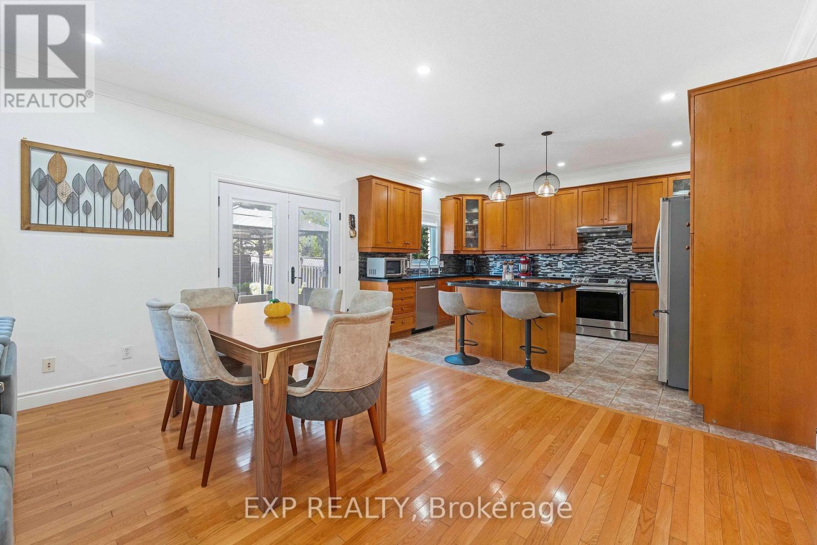 577 Waterton Drive, Waterloo, Ontario  N2V 2K5 - Photo 11 - X13856272