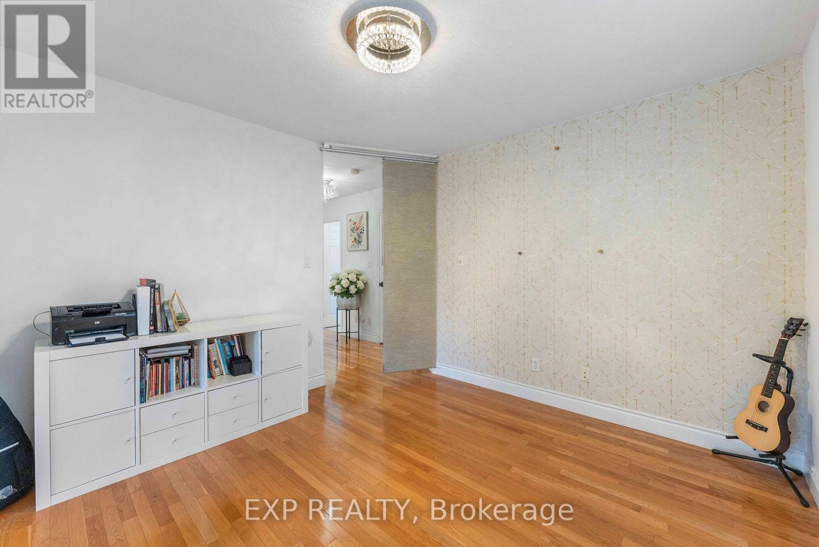 577 Waterton Drive, Waterloo, Ontario  N2V 2K5 - Photo 32 - X13856272