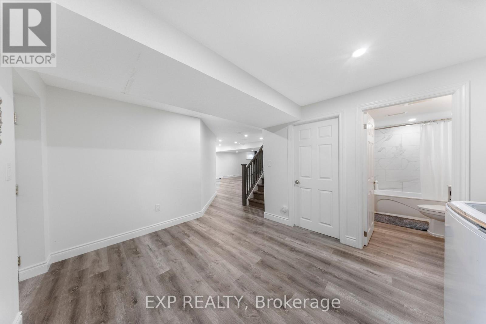 577 Waterton Drive, Waterloo, Ontario  N2V 2K5 - Photo 42 - X13856272