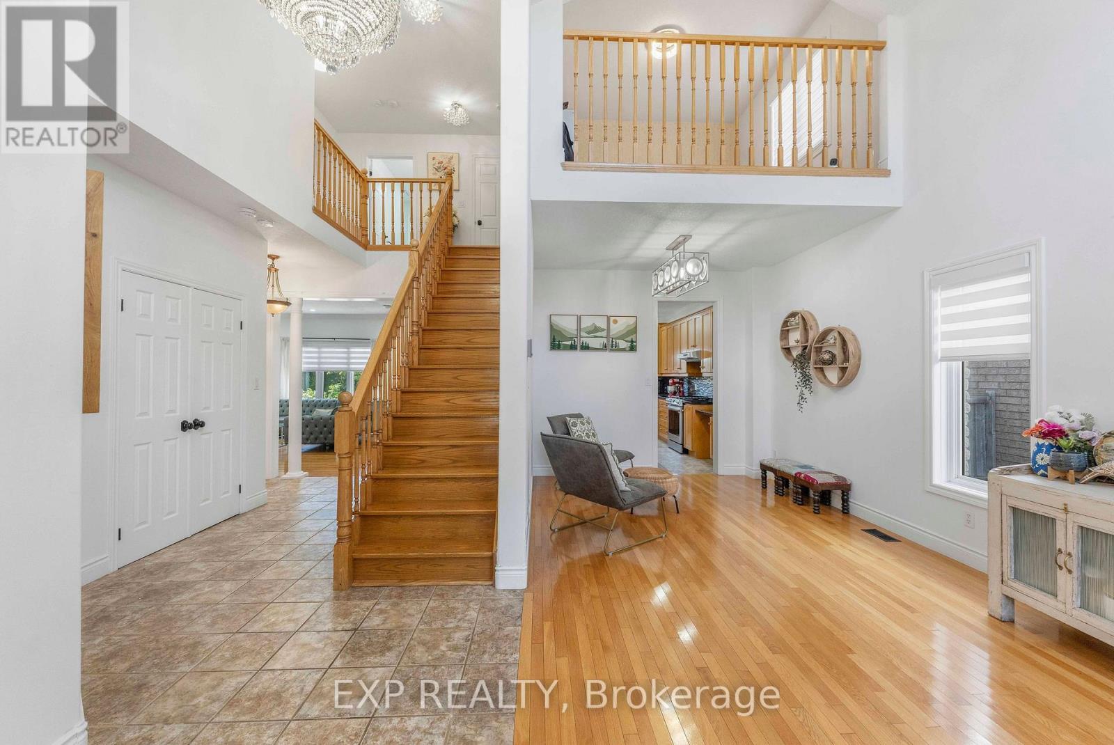 577 Waterton Drive, Waterloo, Ontario  N2V 2K5 - Photo 5 - X13856272