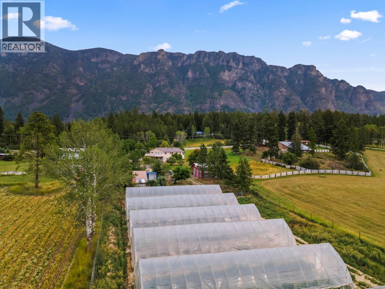 3095 Canyon Lister Road Lister British Columbia Canada V0B1C1 4