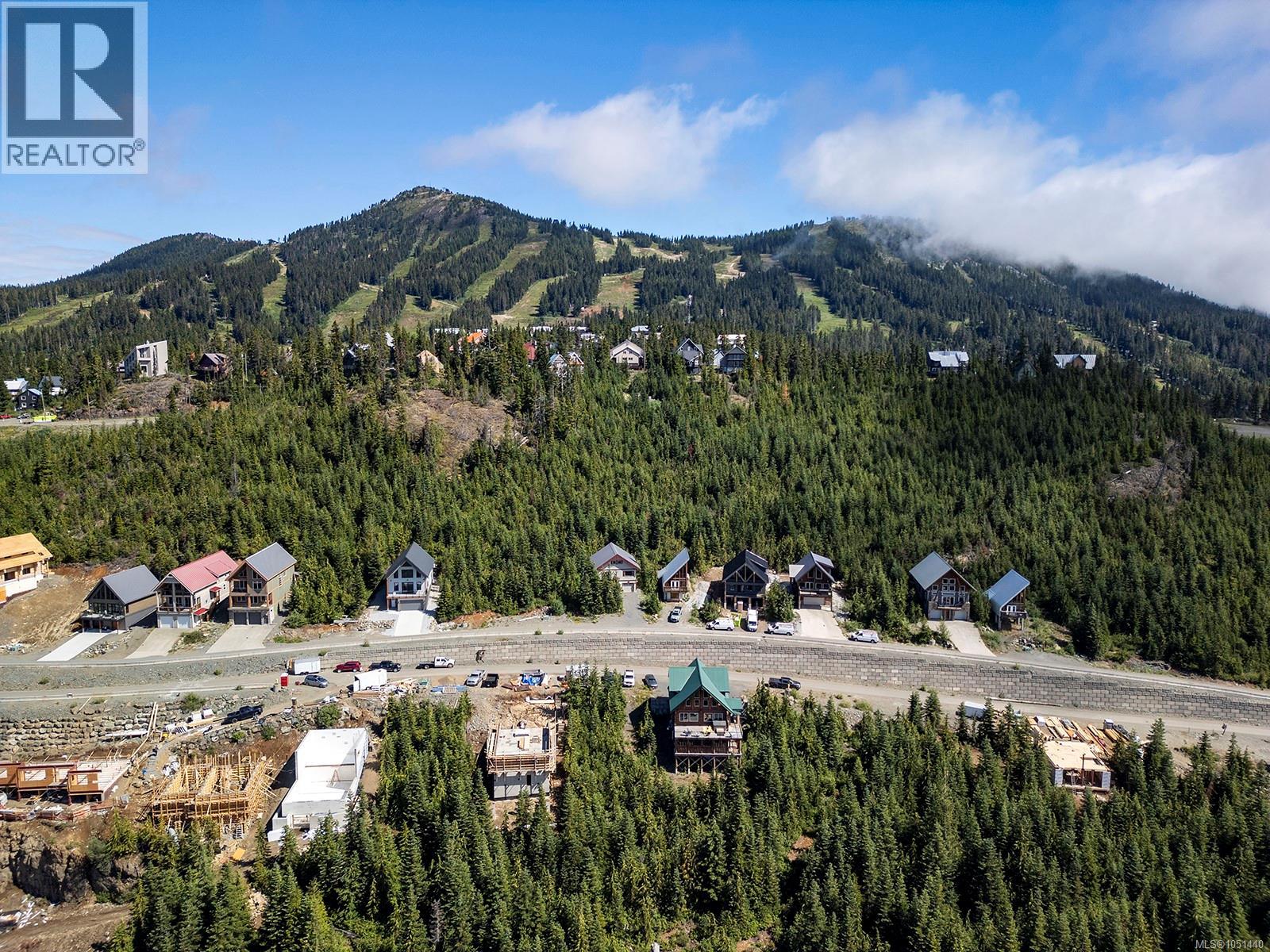 625 Arrowsmith Ridge, Courtenay, British Columbia  V9J 1L0 - Photo 2 - 1051440