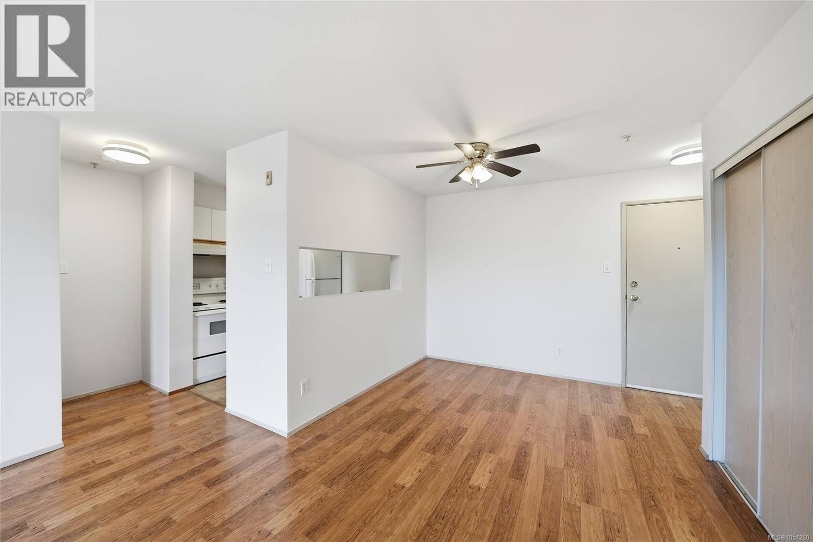205 4971 Songbird Pl