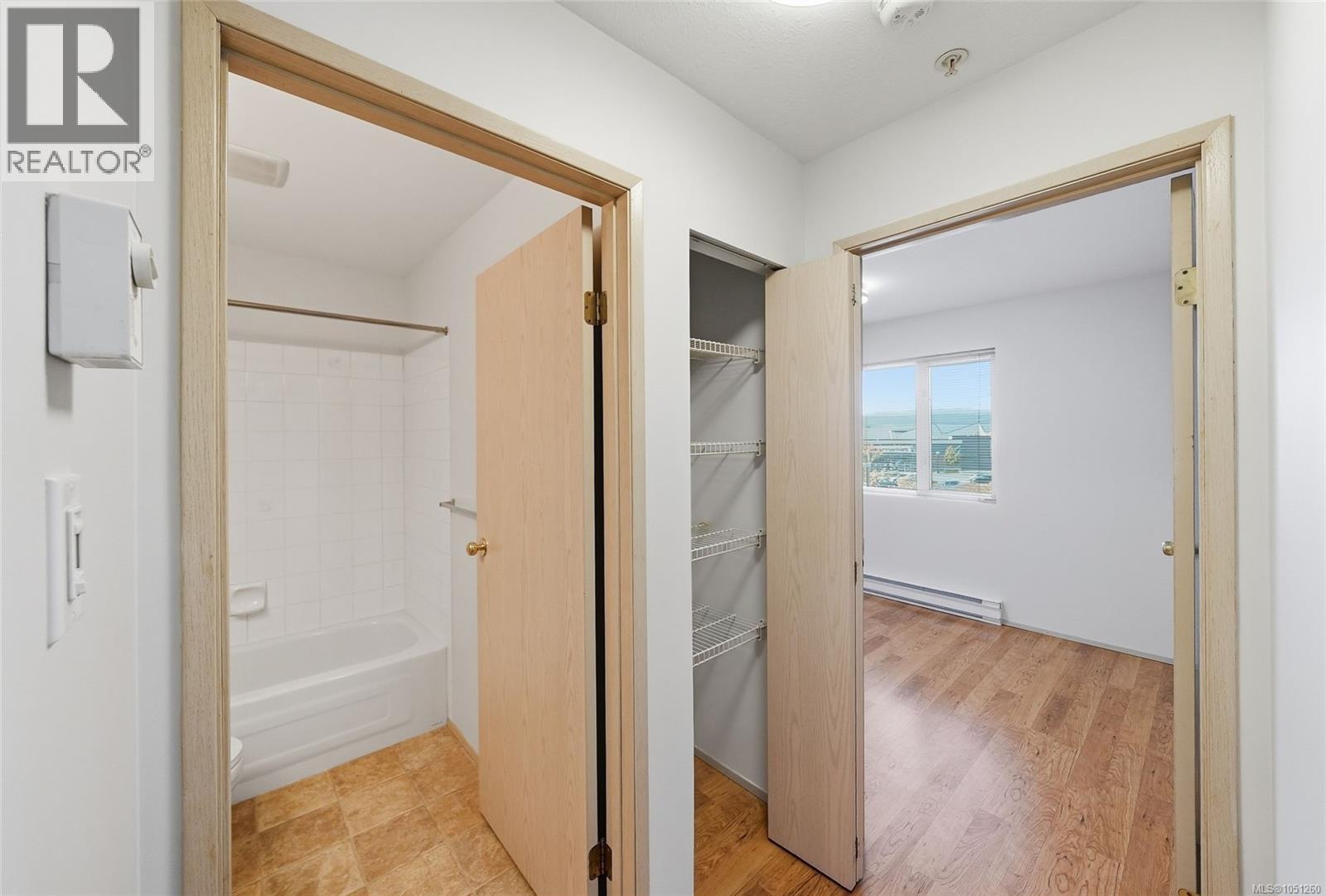 205 4971 Songbird Pl