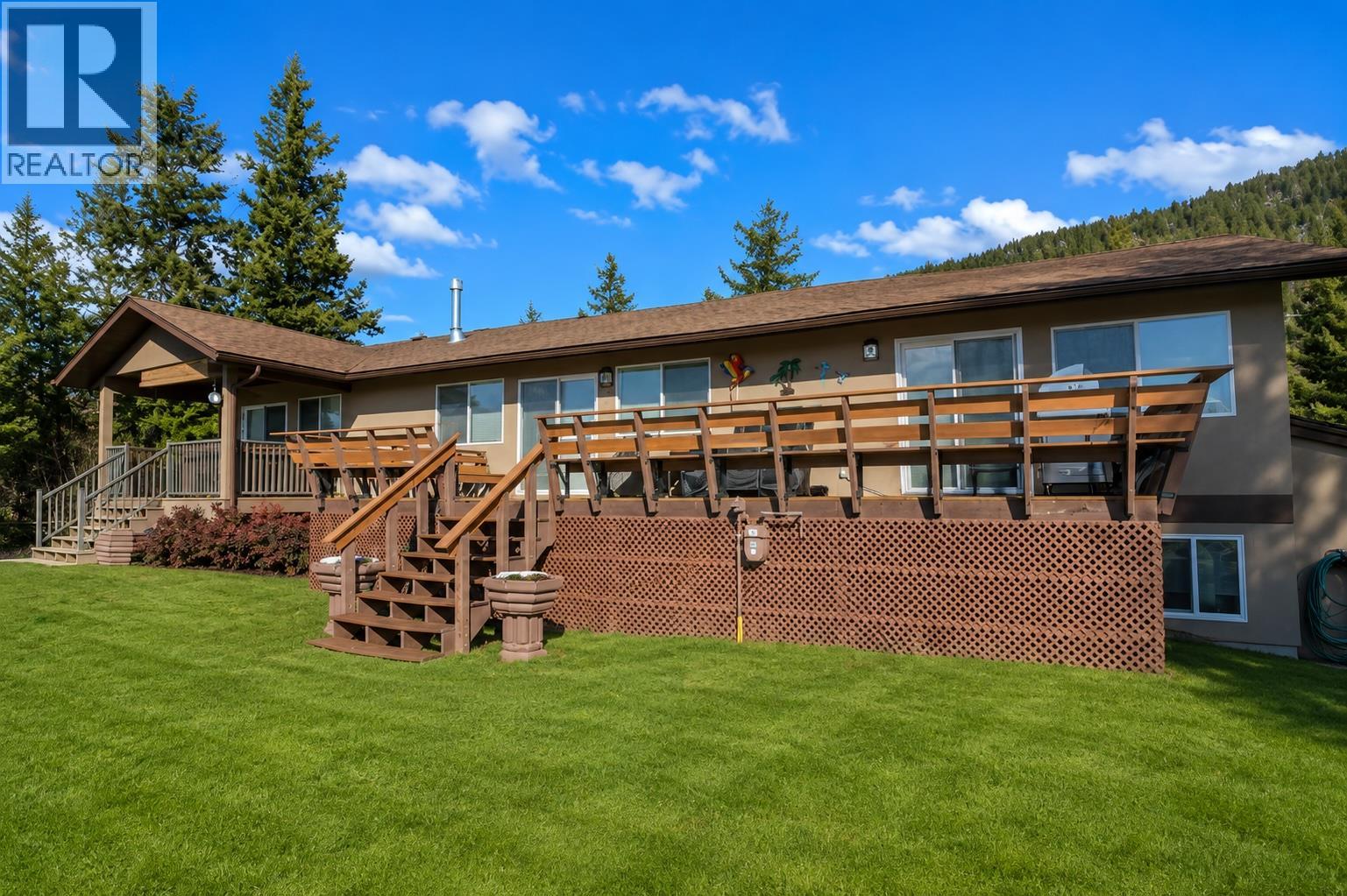 2715 3A Highway Wynndel British Columbia Canada V0B1G8 3