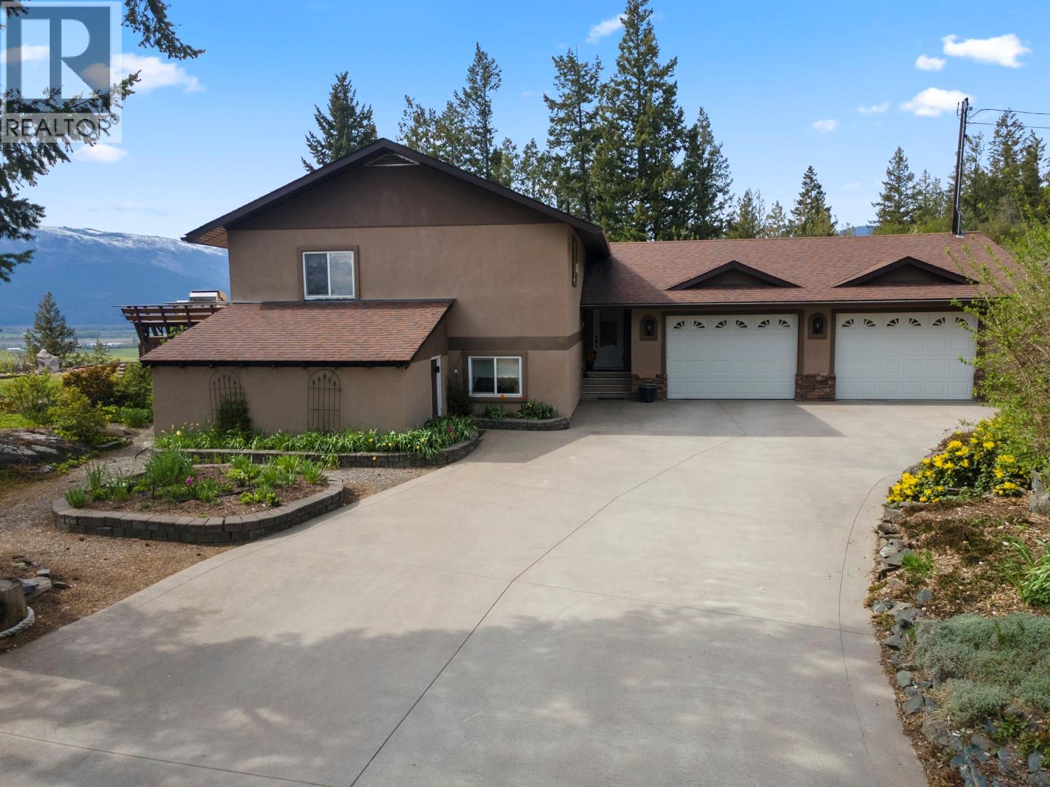 2715 3A Highway Wynndel British Columbia Canada V0B1G8 5