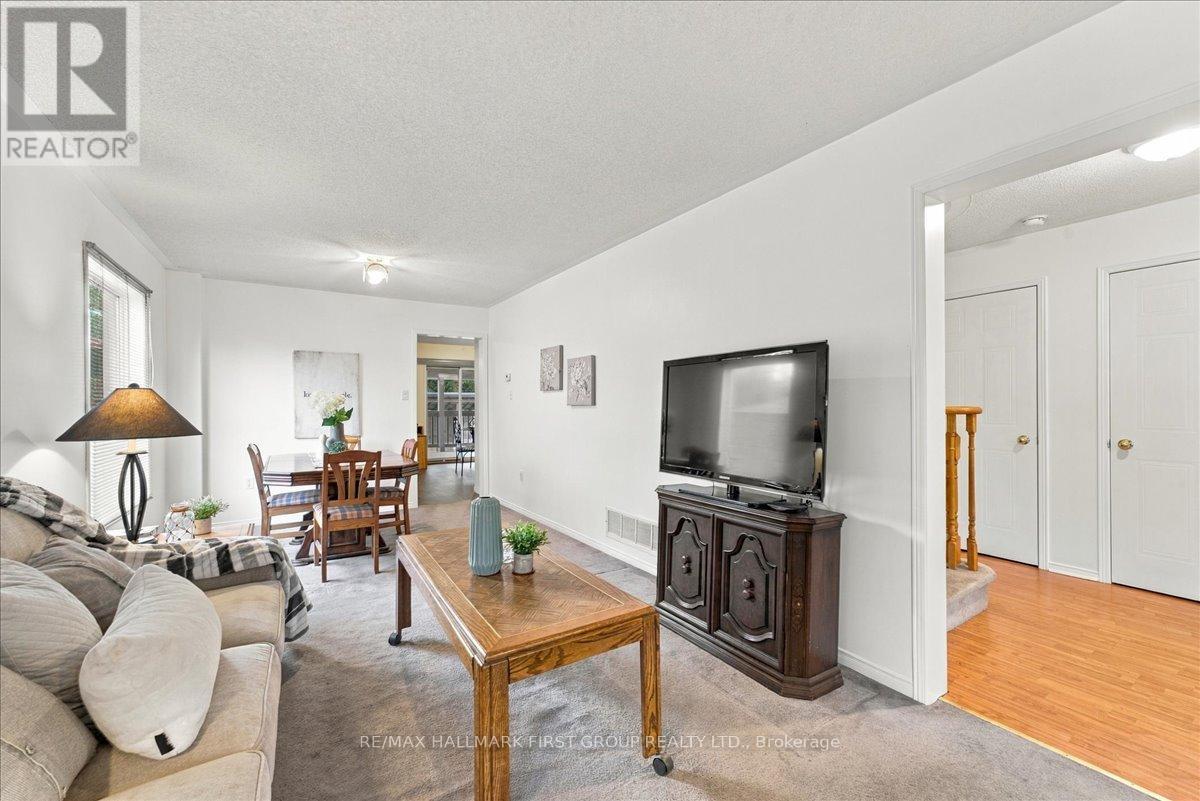 989 Deer Valley Drive, Oshawa, Ontario  L1J 8N2 - Photo 8 - E13692570