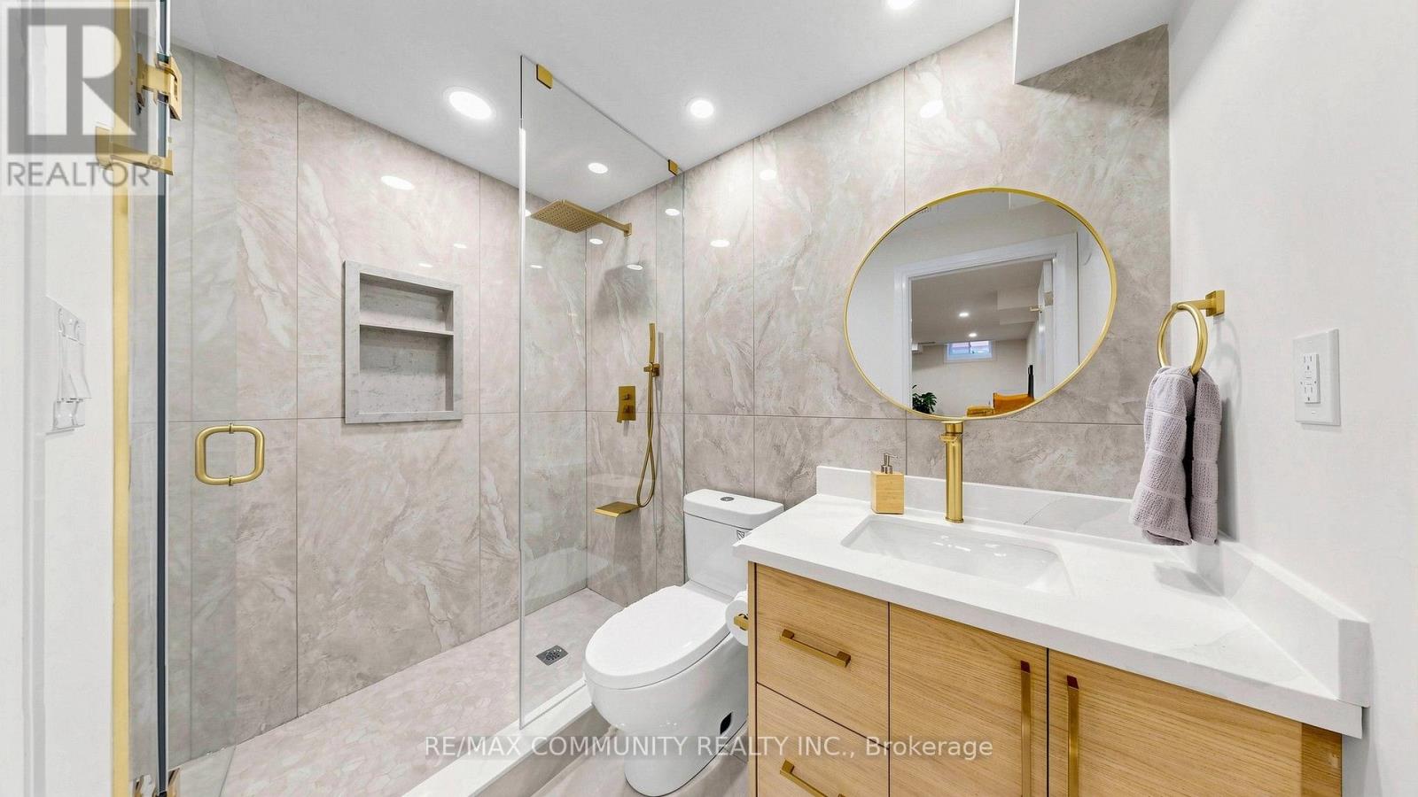 1034 Skyridge Boulevard, Pickering, Ontario  L1X 0G5 - Photo 35 - E13854882