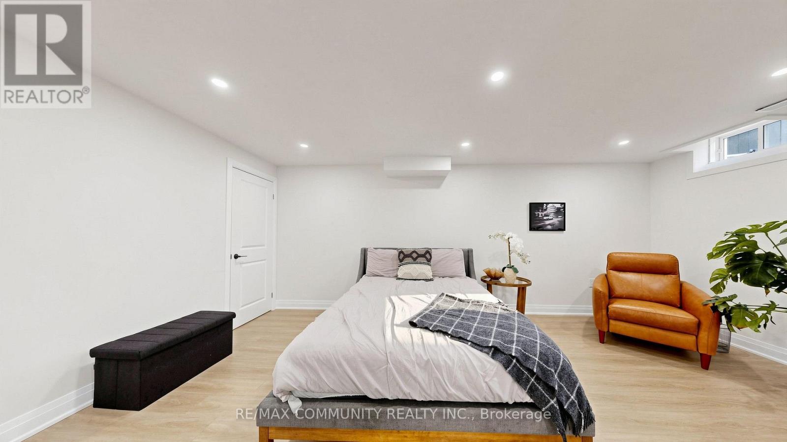 1034 Skyridge Boulevard, Pickering, Ontario  L1X 0G5 - Photo 33 - E13854882