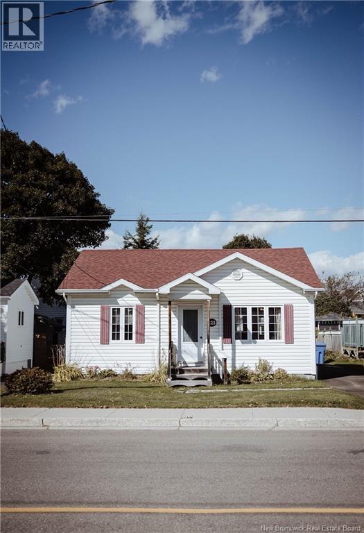 223 Dover Street, Campbellton, New Brunswick E3N 1R5 - Photo 2 - NB148539