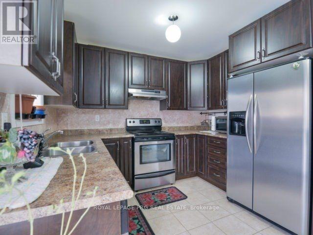 41 Unionville Crescent, Brampton, Ontario  L6P 2Z4 - Photo 7 - W13854478