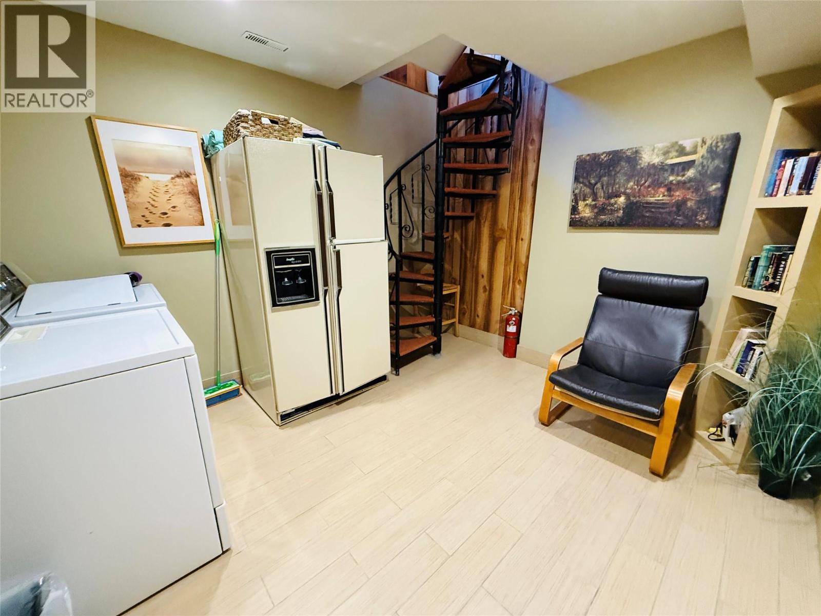 1385 Terravista Road, Windermere, British Columbia  V0B 2L0 - Photo 34 - 10402406