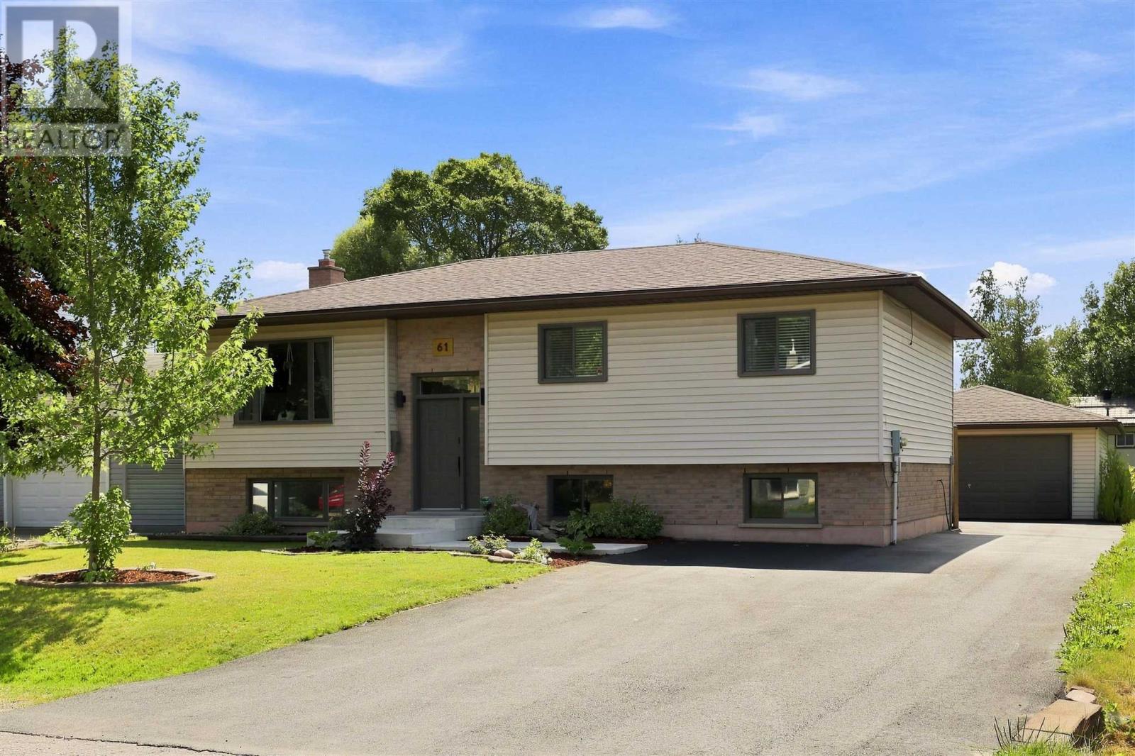 61 Bristol Pl, Sault Ste. Marie, Ontario  P6A 6L9 - Photo 1 - SM262733