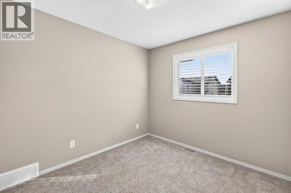 21 Pinetree Close