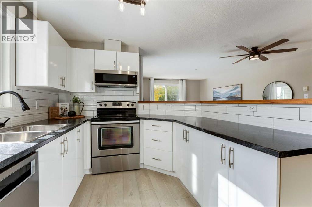 4226, 10 Prestwick Bay SE