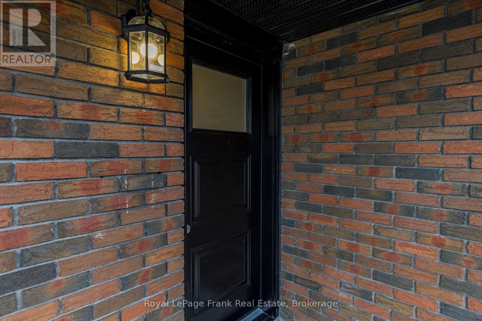 Main - 890 Weller Street, Peterborough, Ontario  K9J 4X8 - Photo 5 - X13856326