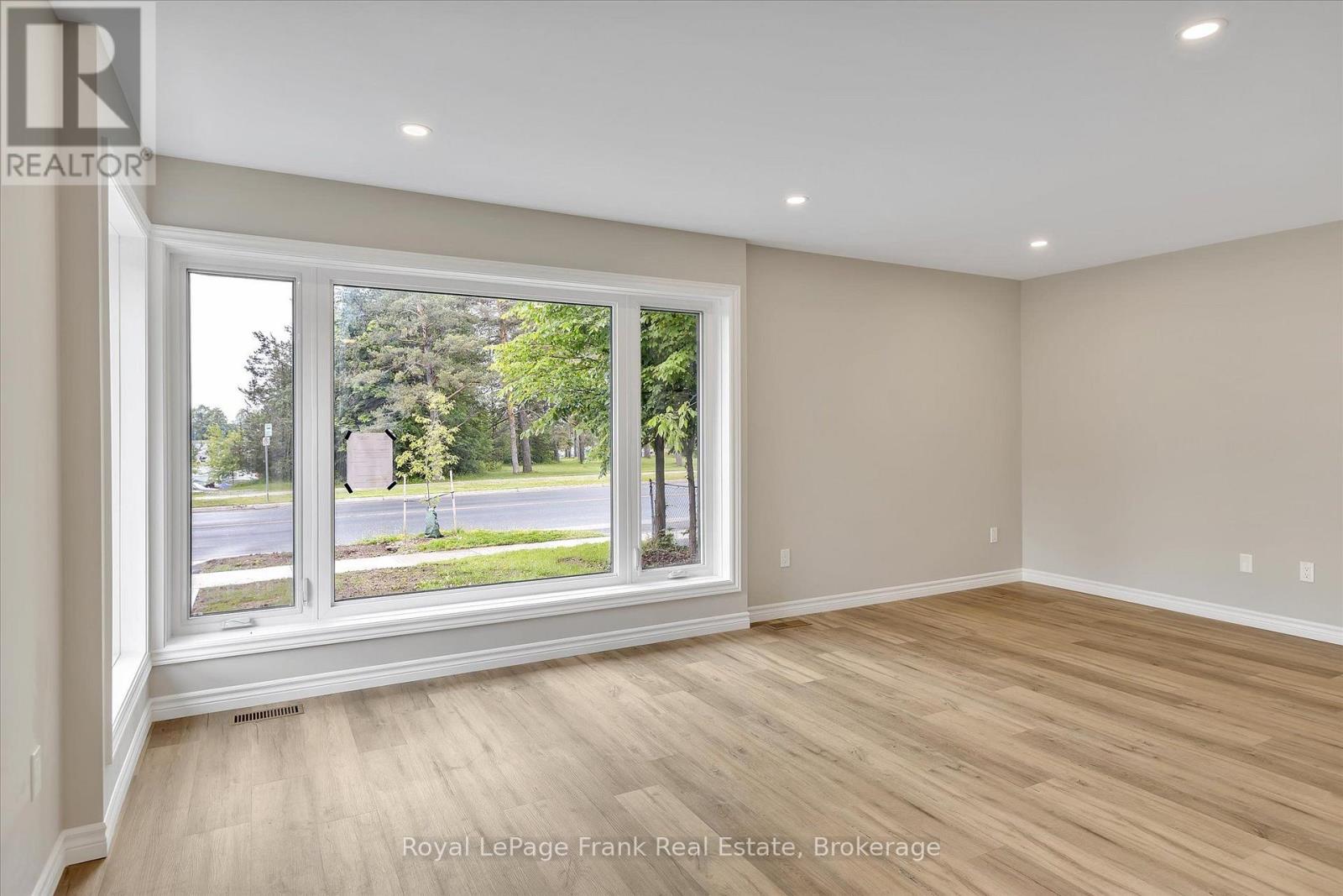 Main - 890 Weller Street, Peterborough, Ontario  K9J 4X8 - Photo 7 - X13856326