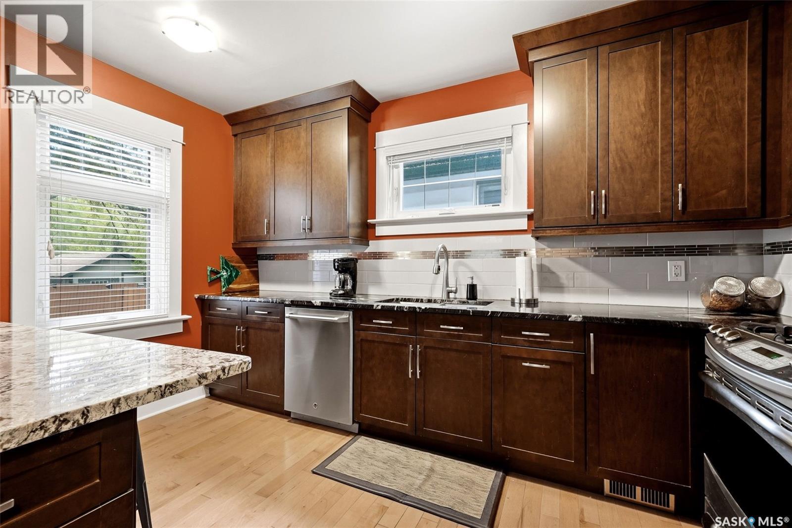 2257 Elphinstone Street, Regina, Saskatchewan  S4T 3N9 - Photo 8 - SK049988