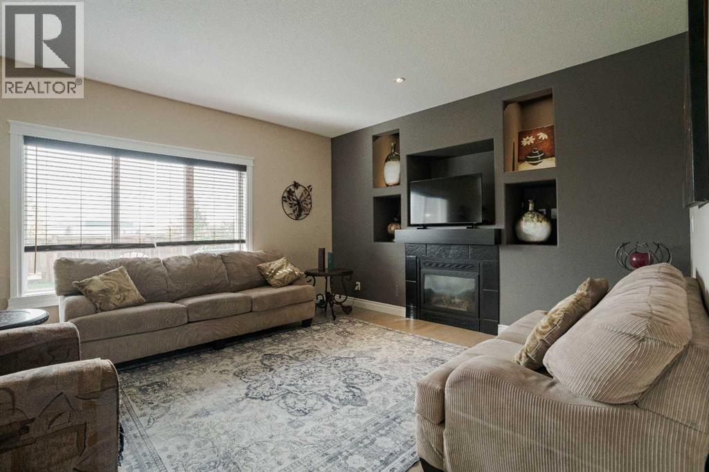 163 Rattlepan Creek Crescent