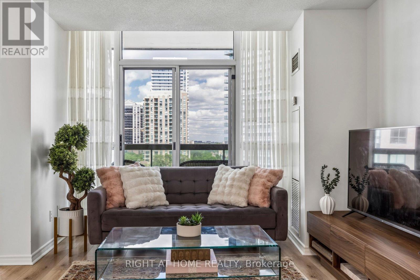 1116 - 503 Beecroft Road, Toronto, Ontario  M2N 0A2 - Photo 3 - C13856346
