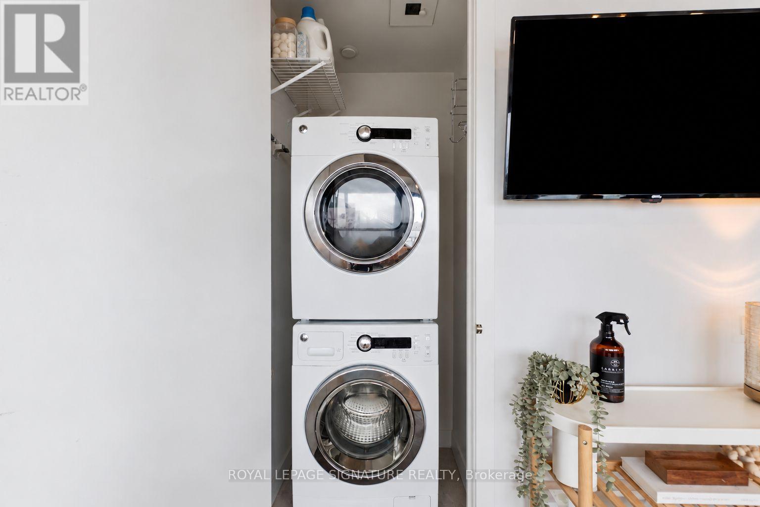 1305 - 11 Charlotte Street, Toronto, Ontario  M5V 0M6 - Photo 15 - C13856434
