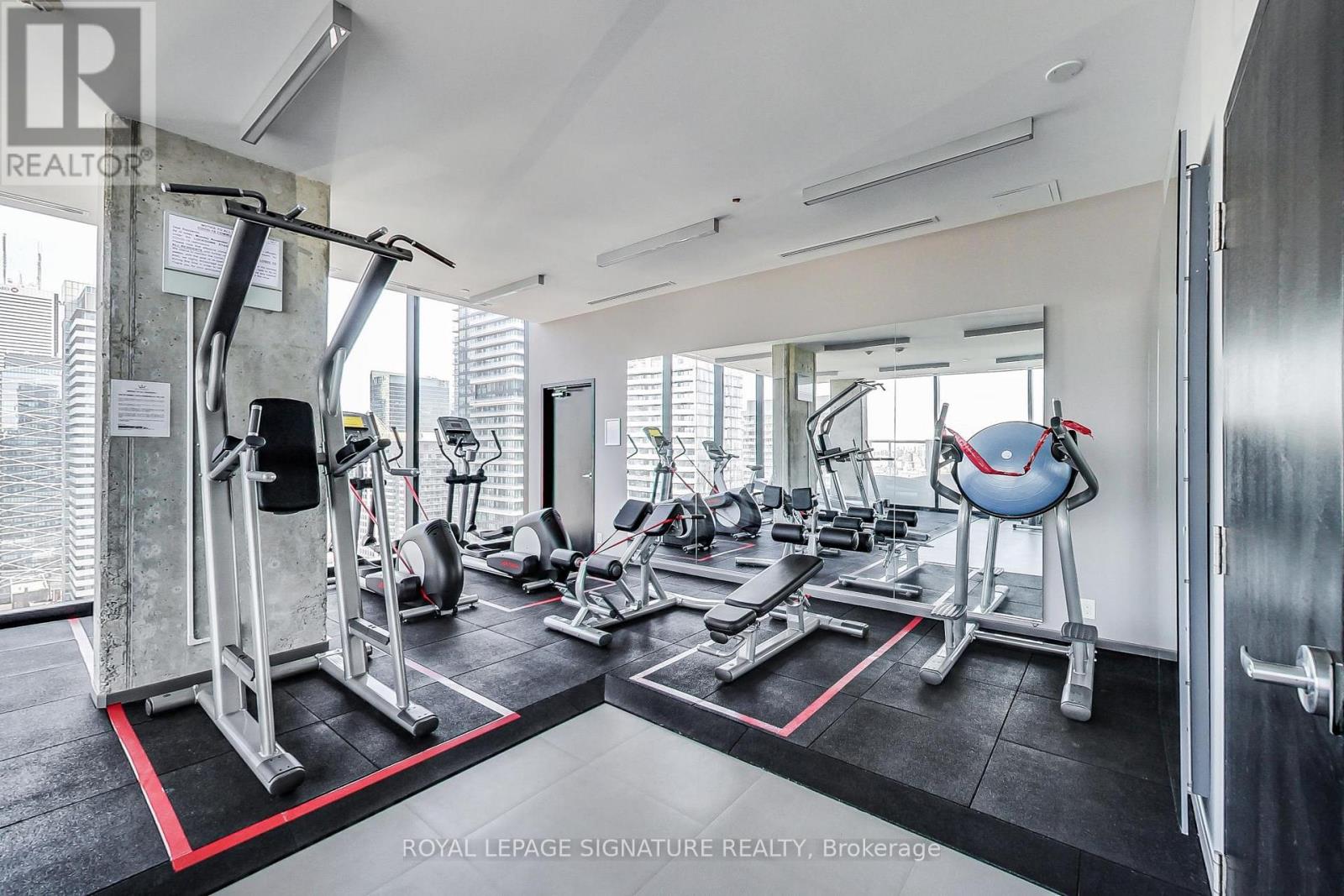 1305 - 11 Charlotte Street, Toronto, Ontario  M5V 0M6 - Photo 28 - C13856434