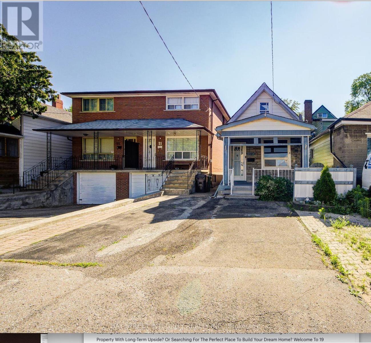 19 Robinson Avenue, Toronto, Ontario  M1L 3S8 - Photo 2 - E13856348