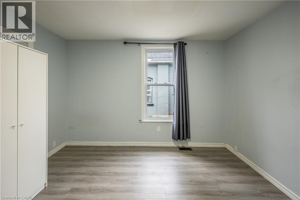137 Alfred Street, Brantford, Ontario  N3S 5G7 - Photo 17 - 40862036