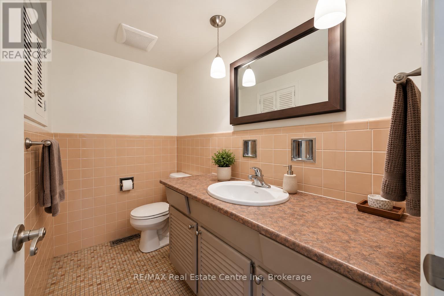 38 Callander Drive, Guelph, Ontario  N1E 4H5 - Photo 16 - X13856392