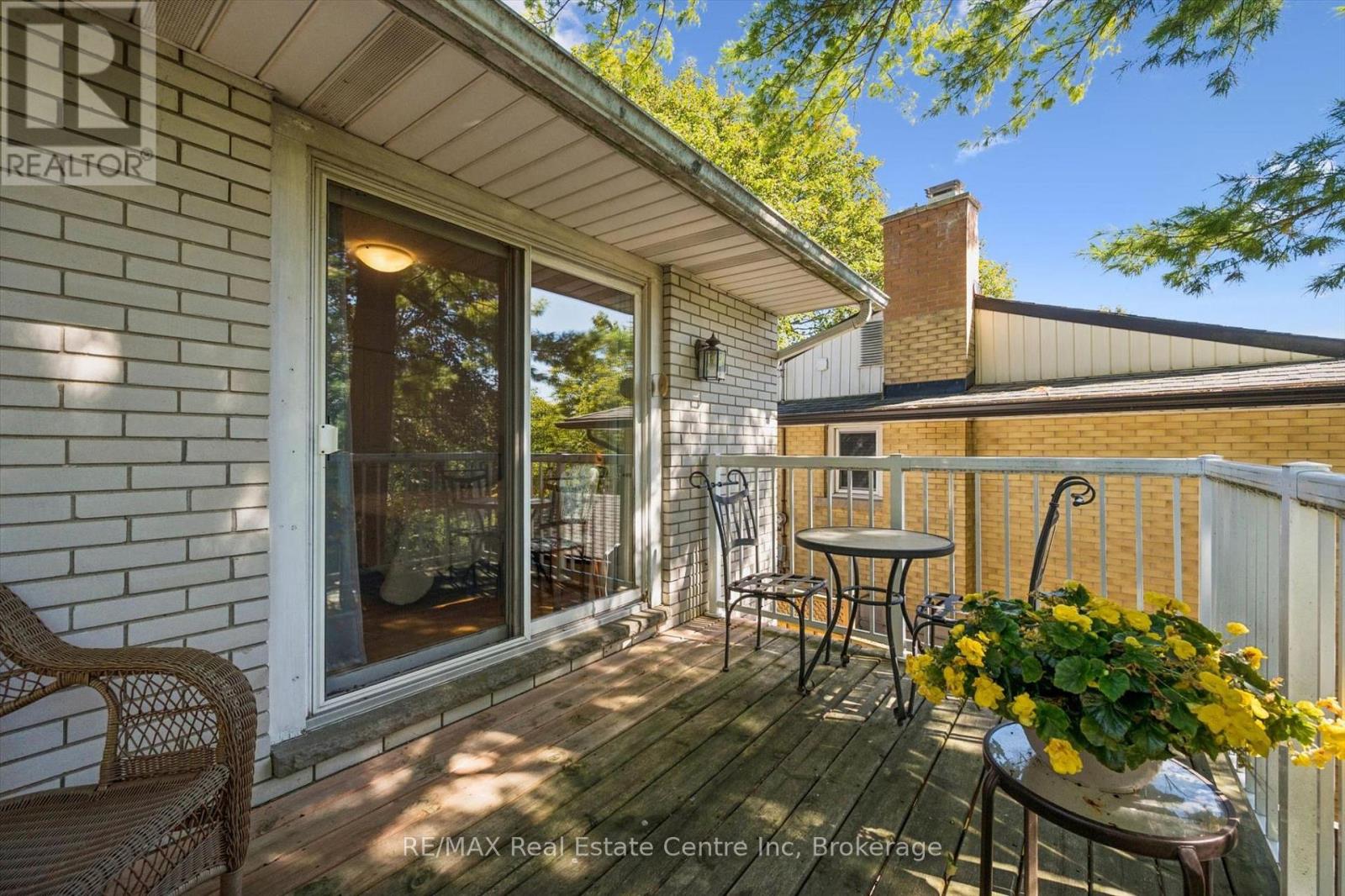 38 Callander Drive, Guelph, Ontario  N1E 4H5 - Photo 9 - X13856392