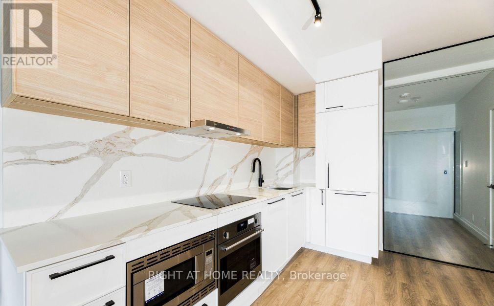 1117 - 1050 Eastern Avenue, Toronto, Ontario  M4L 0B7 - Photo 2 - E13856082