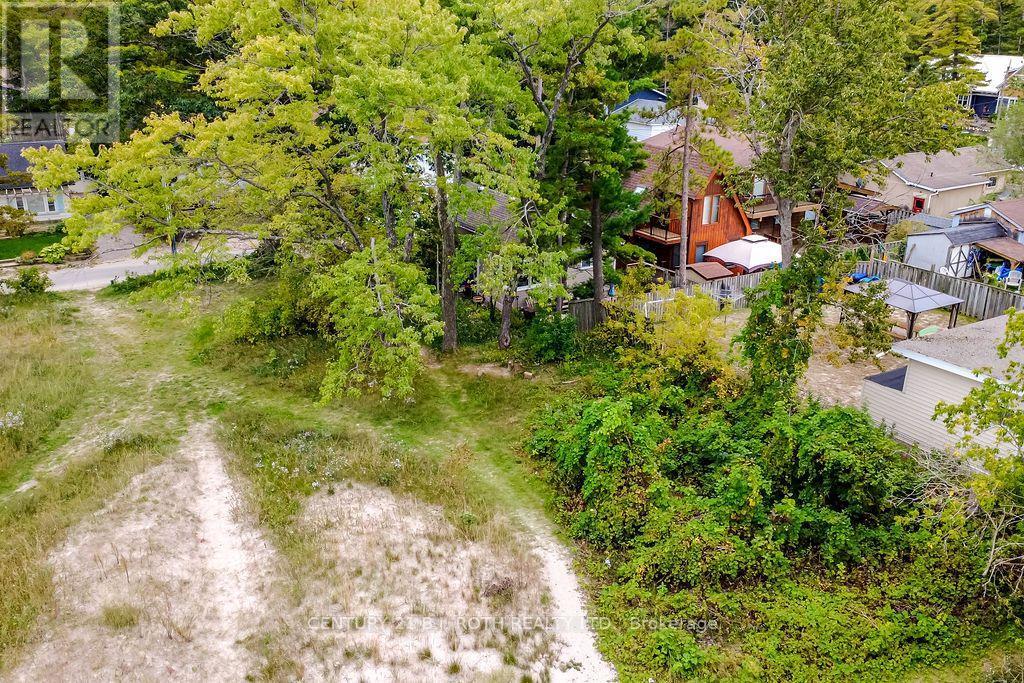 230 Shore Lane, Wasaga Beach, Ontario  L9Z 2J1 - Photo 7 - S13824298