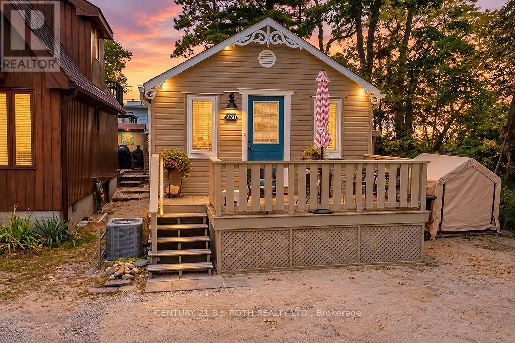 230 SHORE LANE, Wasaga Beach, Ontario