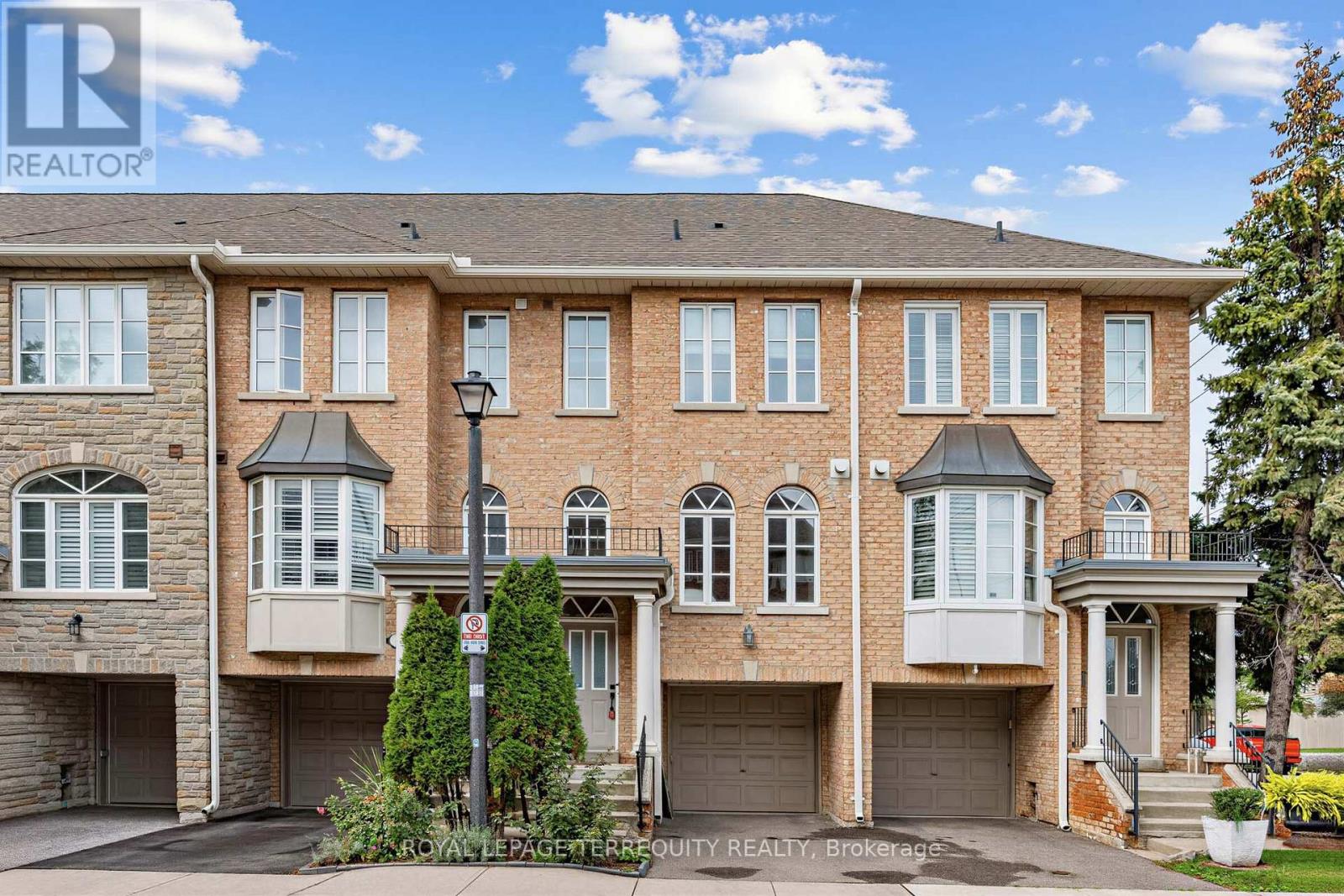2 - 68 SUPERIOR CREEK LANE, Toronto, Ontario
