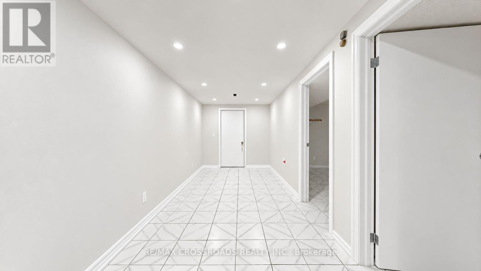 7 - 106 Stilecroft Drive, Toronto, Ontario  M3J 1A9 - Photo 8 - W13856406