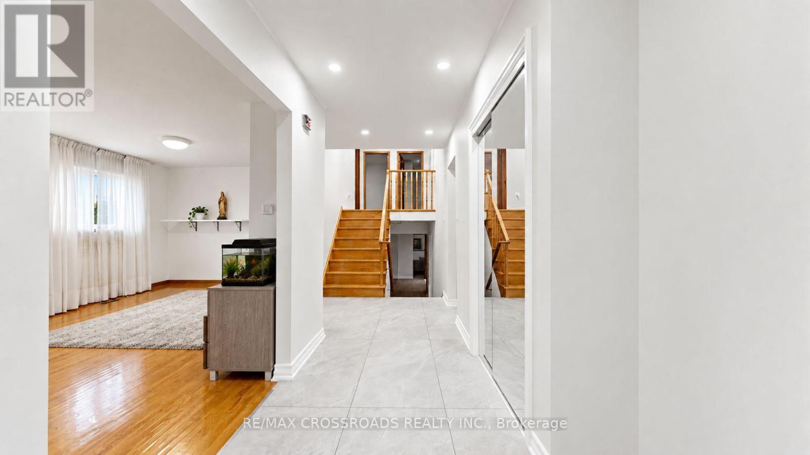 5 - 106 Stilecroft Drive, Toronto, Ontario  M3J 1A9 - Photo 3 - W13856410