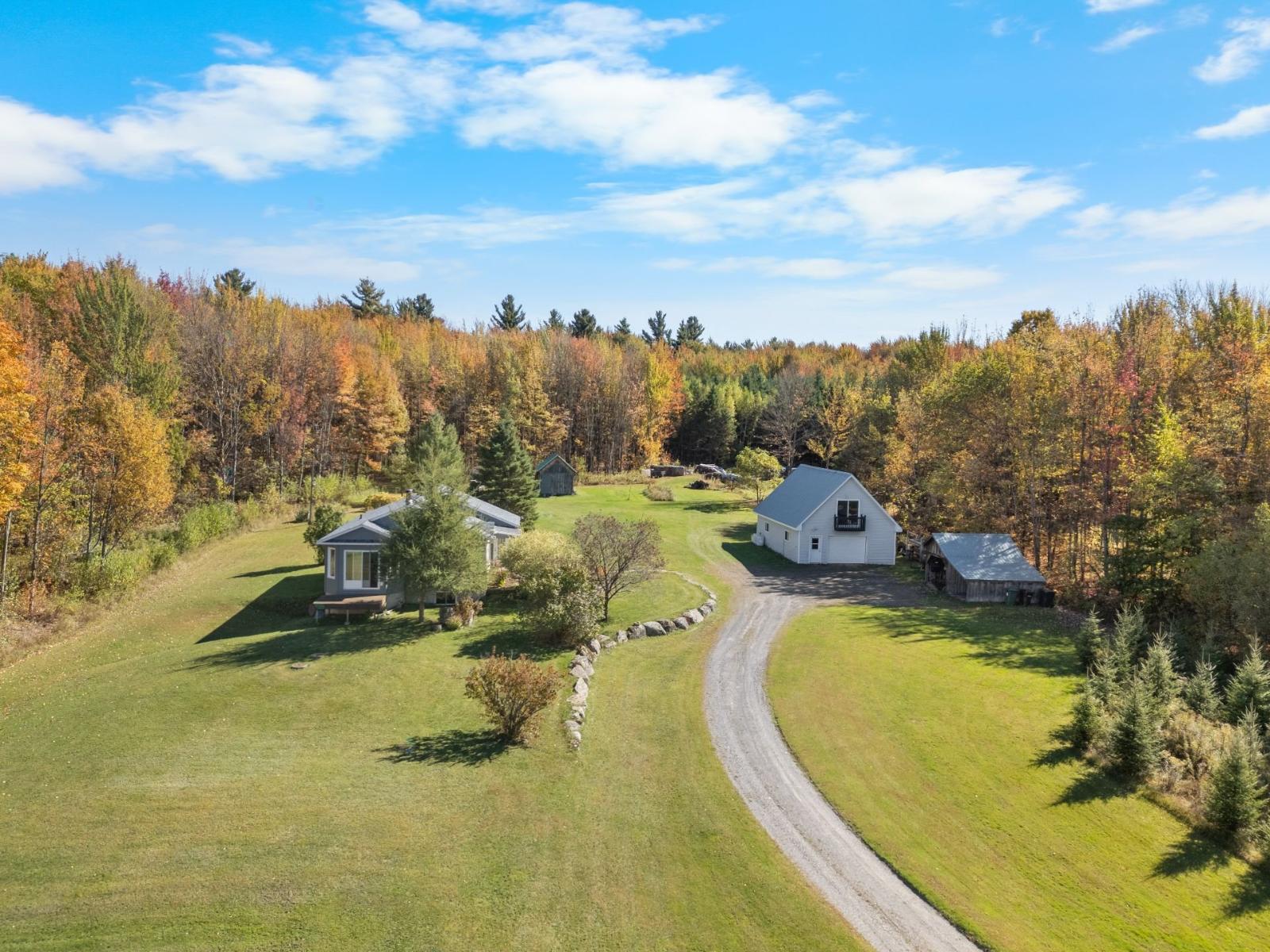 8 Rue Western Waterloo Quebec Canada J0E2N0 3