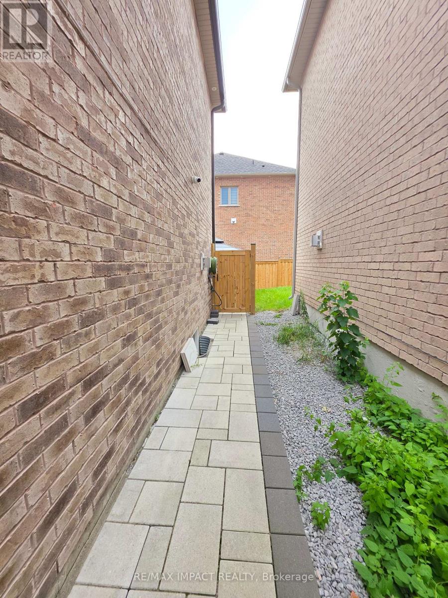 1318 Apollo Street, Oshawa (Eastdale), Ontario  L1K 3E6 - Photo 43 - E13811432