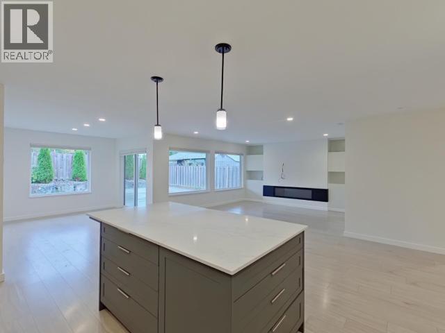 7129 EDGEHILL CRESCENT