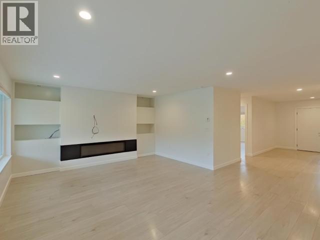 7129 EDGEHILL CRESCENT