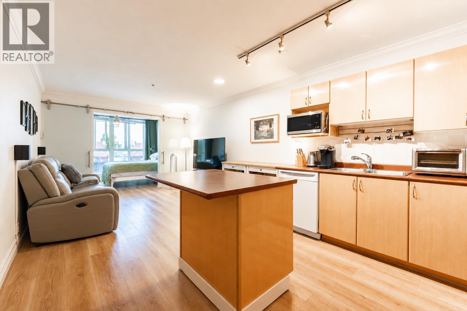406 5629 Dunbar Street, Vancouver, British Columbia V6N 1W5 - Photo 13 - R3168937