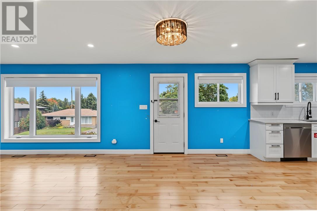 343 Sandra Boulevard, Sudbury, Ontario  P3C 3K8 - Photo 6 - 2130668
