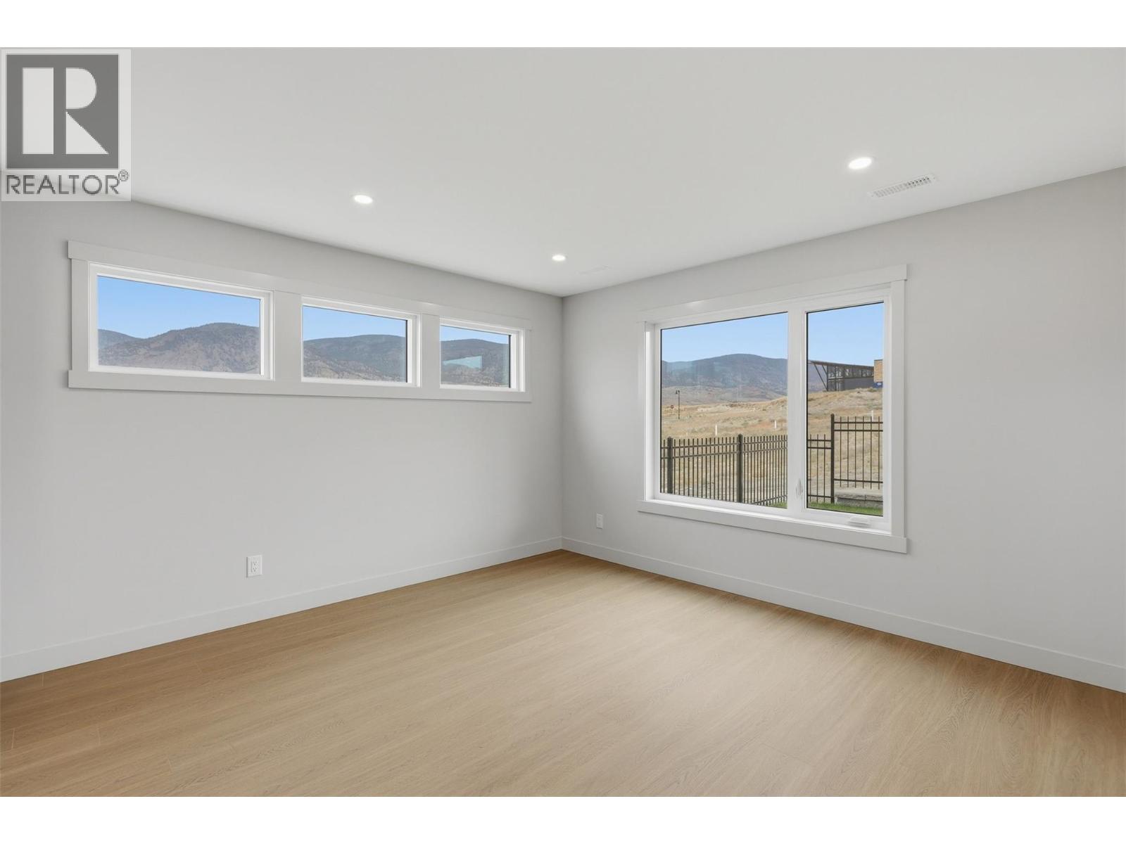 38 RUE CHEVAL NOIR Unit# 411