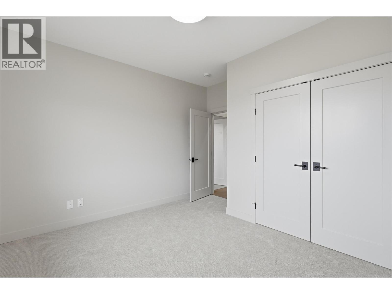 38 RUE CHEVAL NOIR Unit# 411