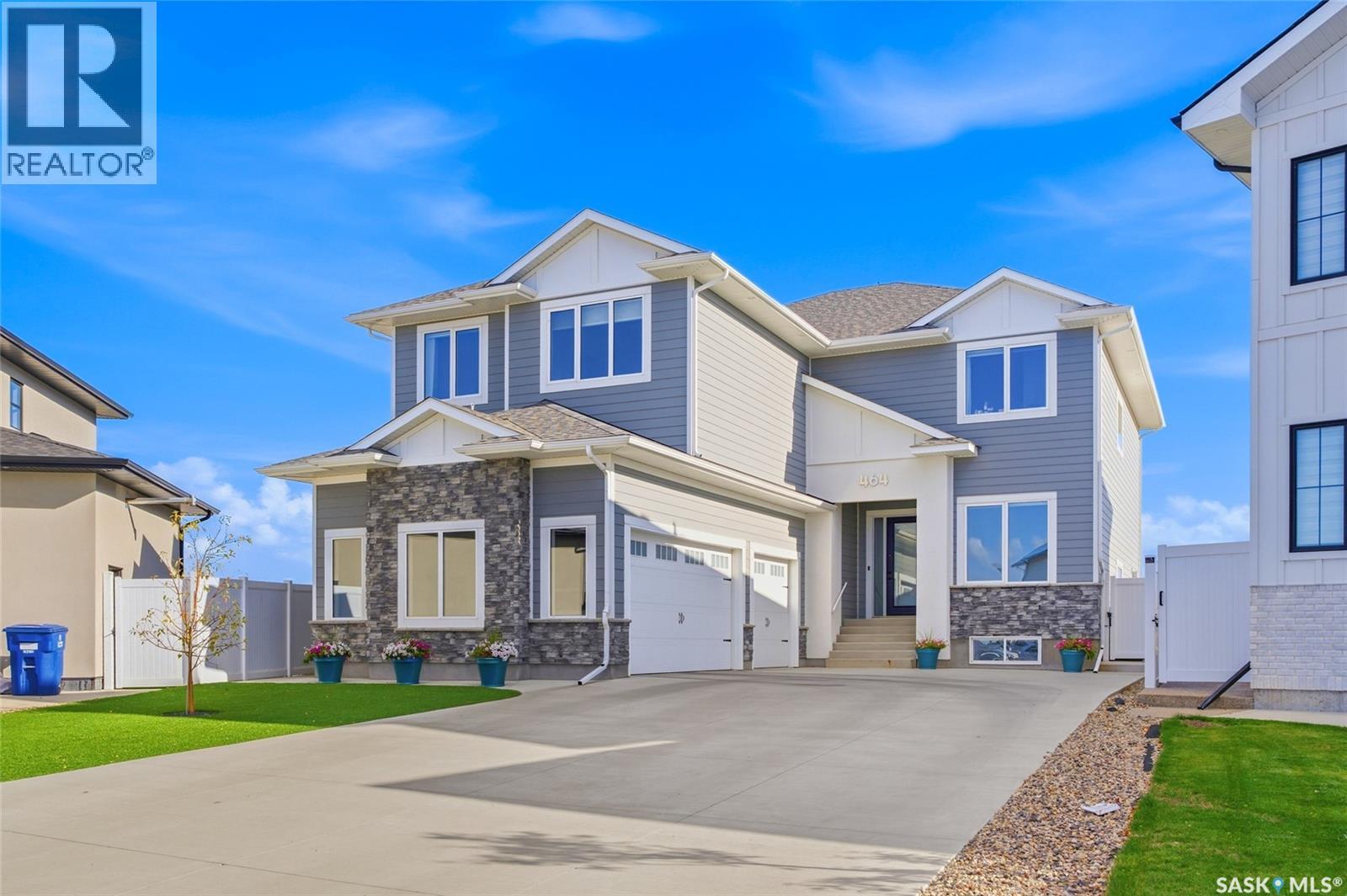464 Woolf Bend, Saskatoon, Saskatchewan  S7W 1E4 - Photo 1 - SK050211
